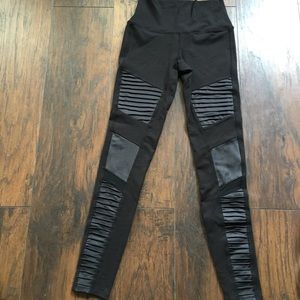 Alo moto leggings